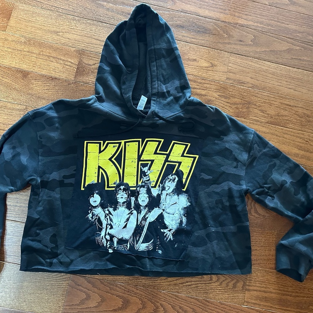 KISS Cropped Hoodie